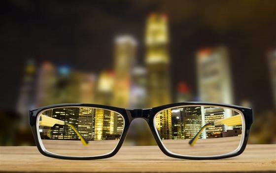 From Glare to Glamour: How Anti-Reflective Glasses Transform Your Vision and Style!