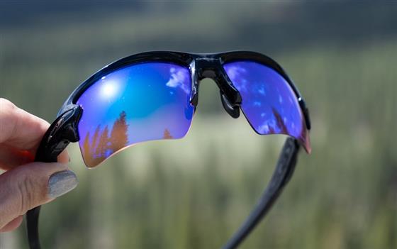 Why Branded Sports Sunglasses Are a Must-Have for Every Athlete? 