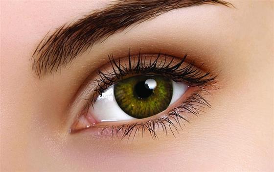 How Stylish Colored Lenses Can Transform Your Look?