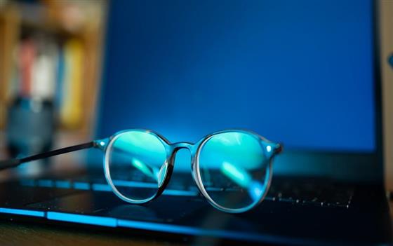 Blue Light Blocking Glasses: Do They Really Work in 2024?